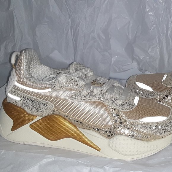 PUMA Shoes - NEW PUMAS - Women's shoes...